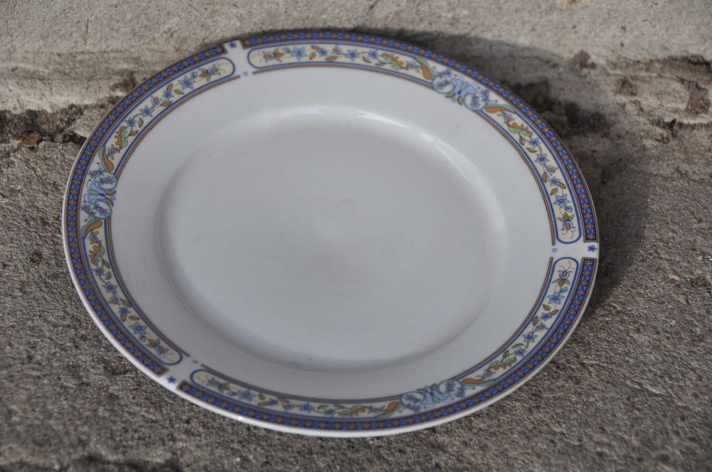 Zestaw obiadowy fabryki porcelany Książ