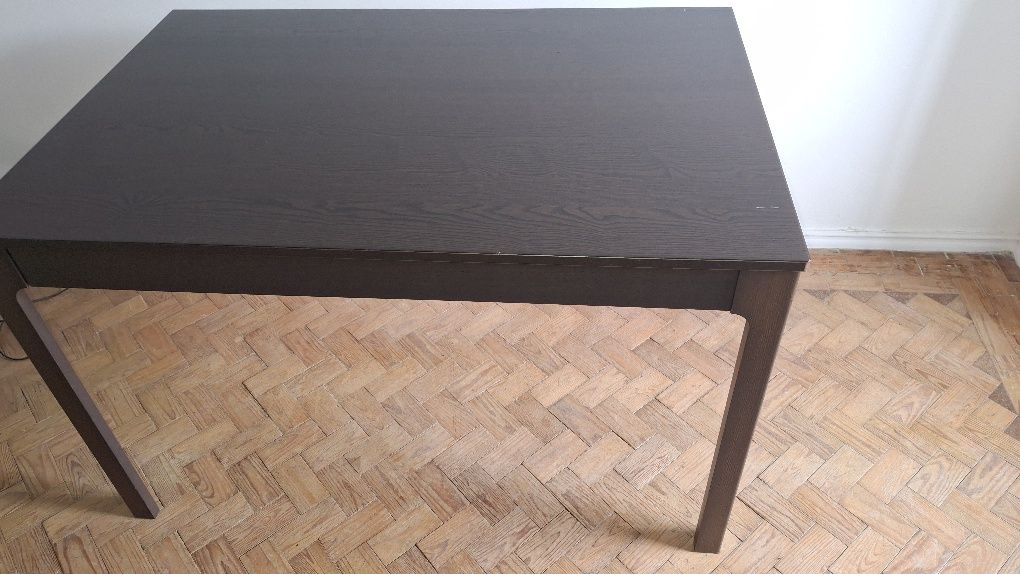 Mesa expansível.