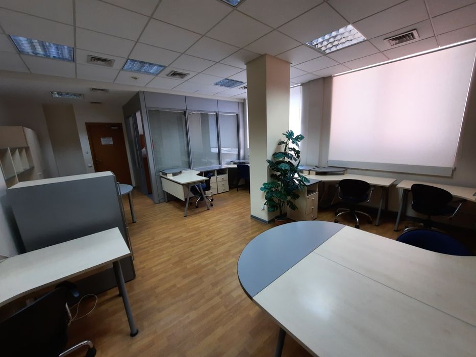 Сдам с меб свой офис 60м2 1эт ЖК Парковый,Староказацкая,54,парк Глобы