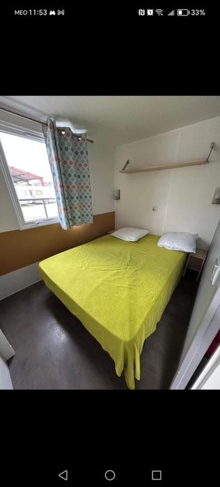 Casa móvel T3 com pouca utilização.