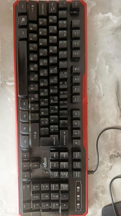 Продам клавіатуру ERGO KB-670