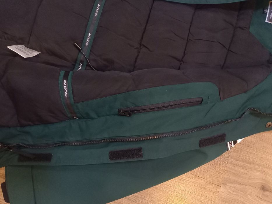 Чоловіча куртка Avecs в новому стані