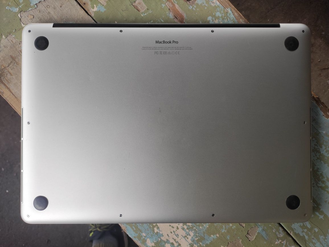 Apple Macbook Pro 15 2015 intel i7 16gb ram