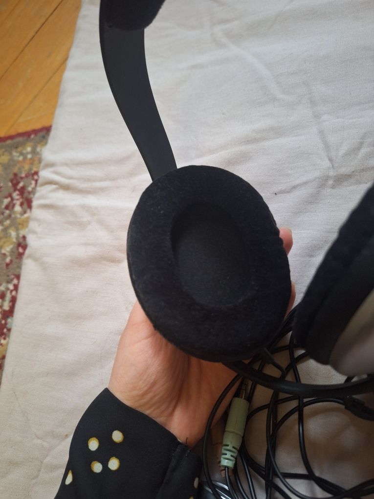 Słuchawki nauszne z mikrofonem creative HS-600