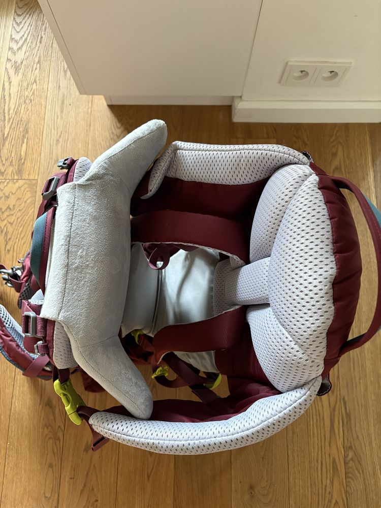 Nosidło turystyczne Deuter Kid Comfort Plus bordowy