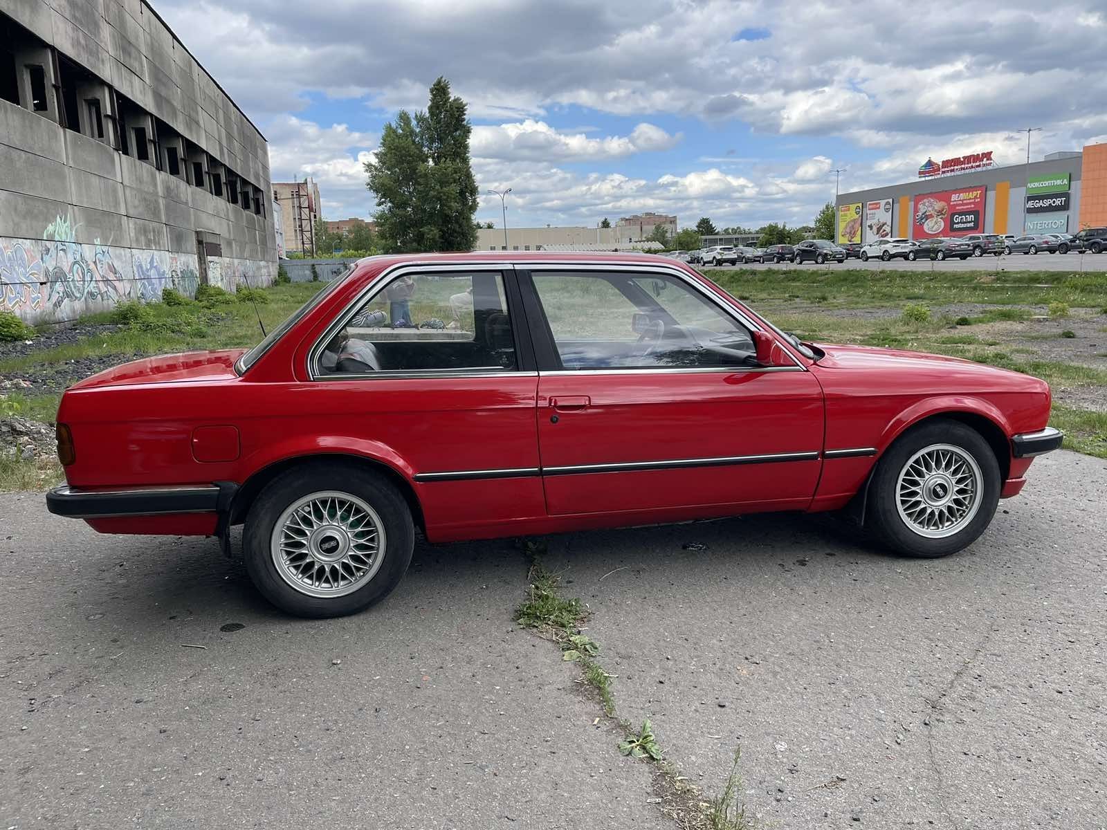 BMW e30 Купе 2.7 Газ