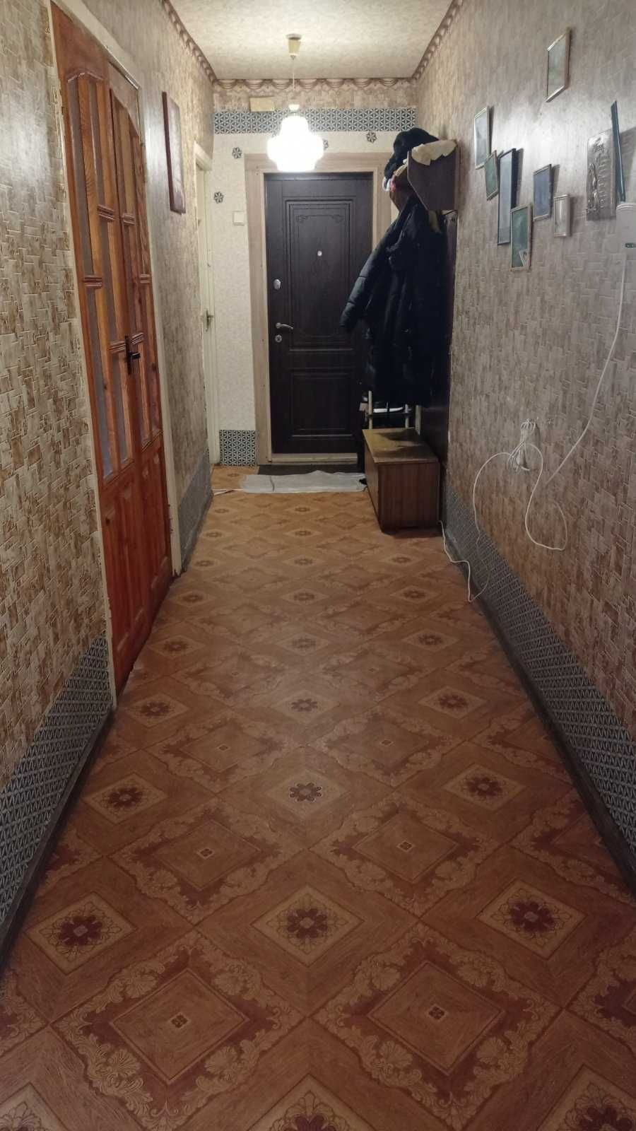 Купи квартиру трикімнатну і отримай в подарунок прикольних сусідів