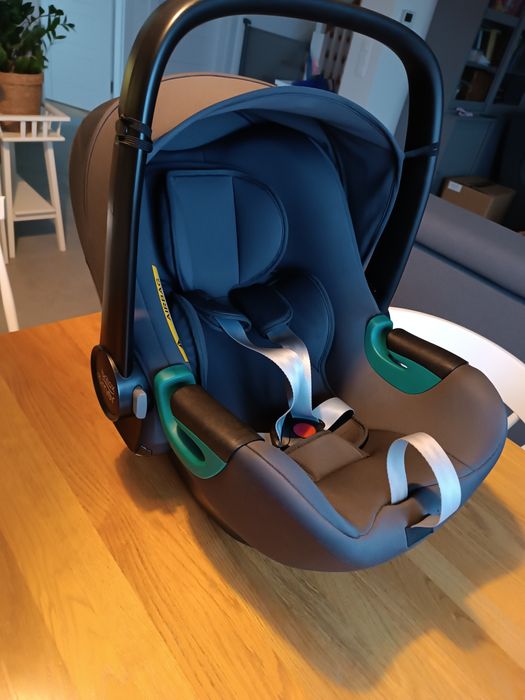 Fotelik / nosidełko Britax Romer baby-safe 3 i- size stan bdb