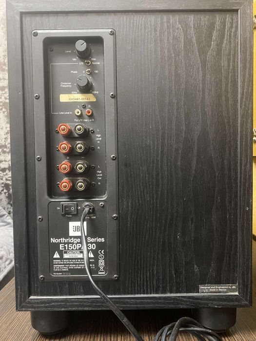 Сабвуфер JBL Northridge E Series E150P/230