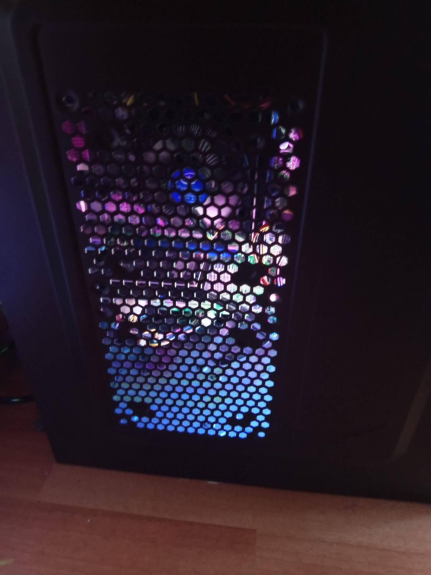 Gamingowy PC I7 16GB ram 500gb gt 730 DVD W10