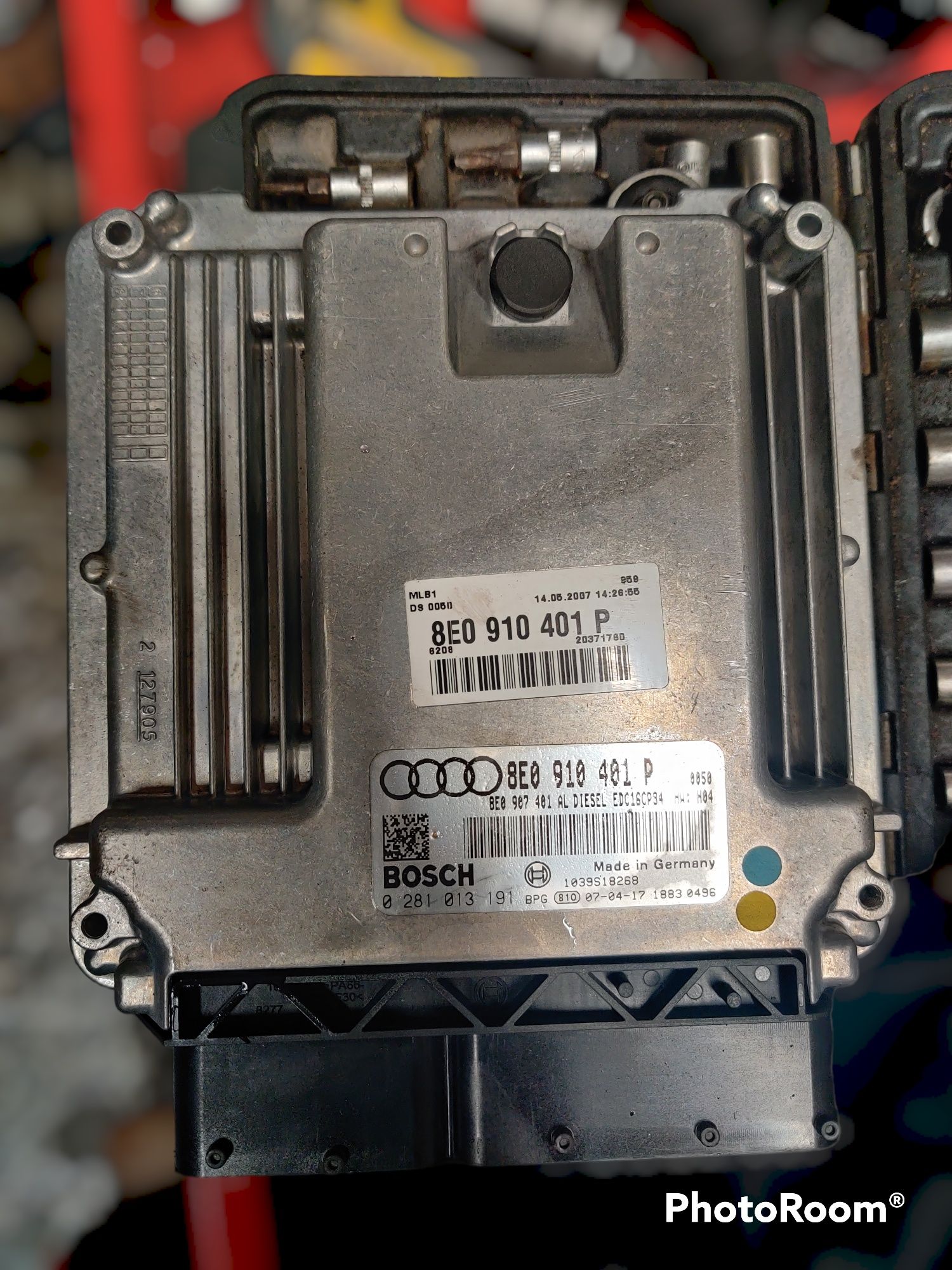 Komputer sterownik silnika ECU 3.0 TDI 233 km Audi A4 b7 A6 c6