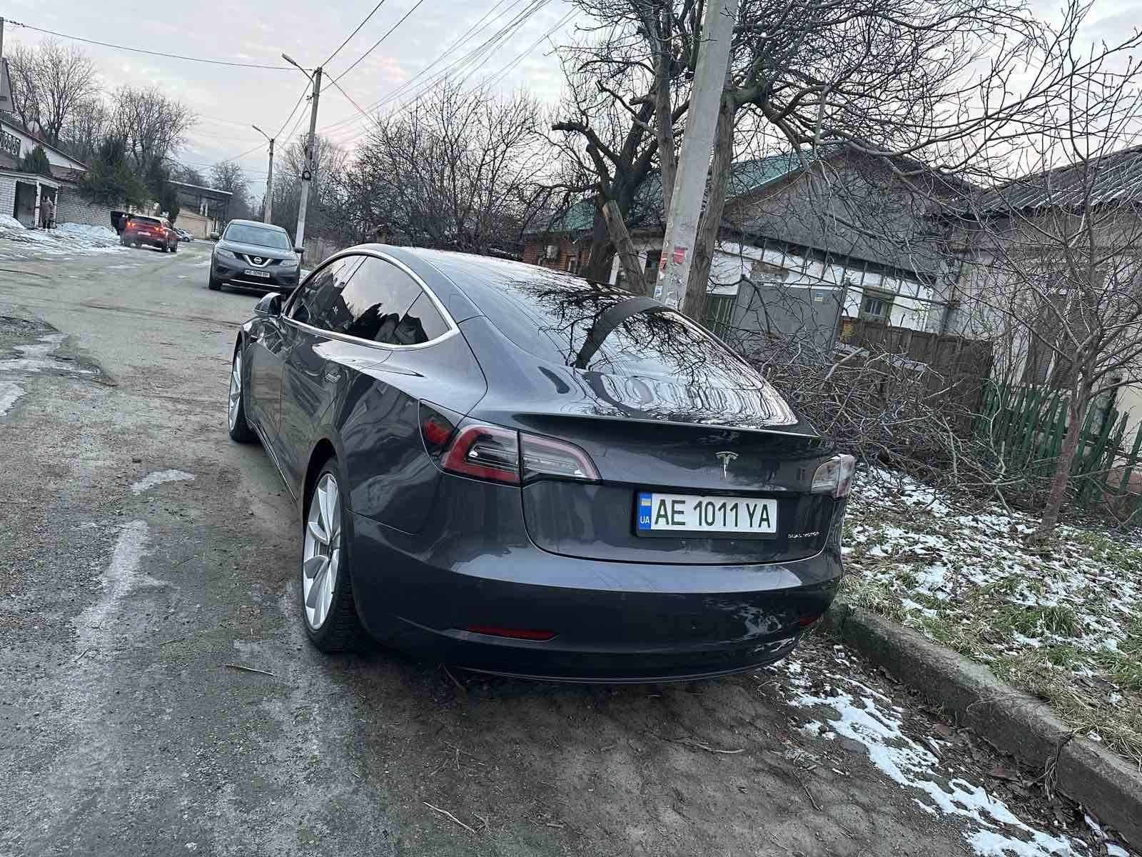 Tesla model 3.  2018 р