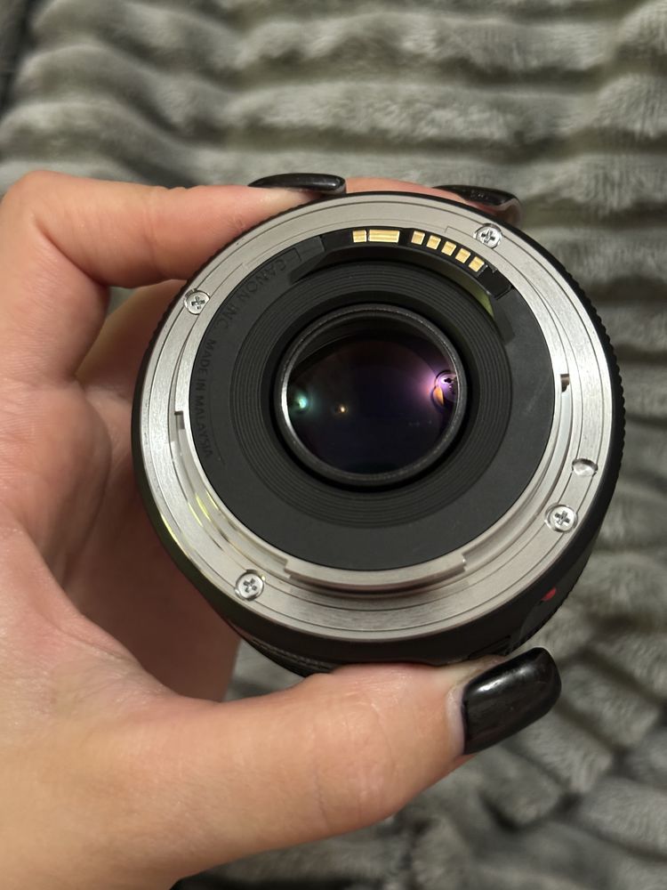Объектив Canon EF 50mm f/1.8 STM