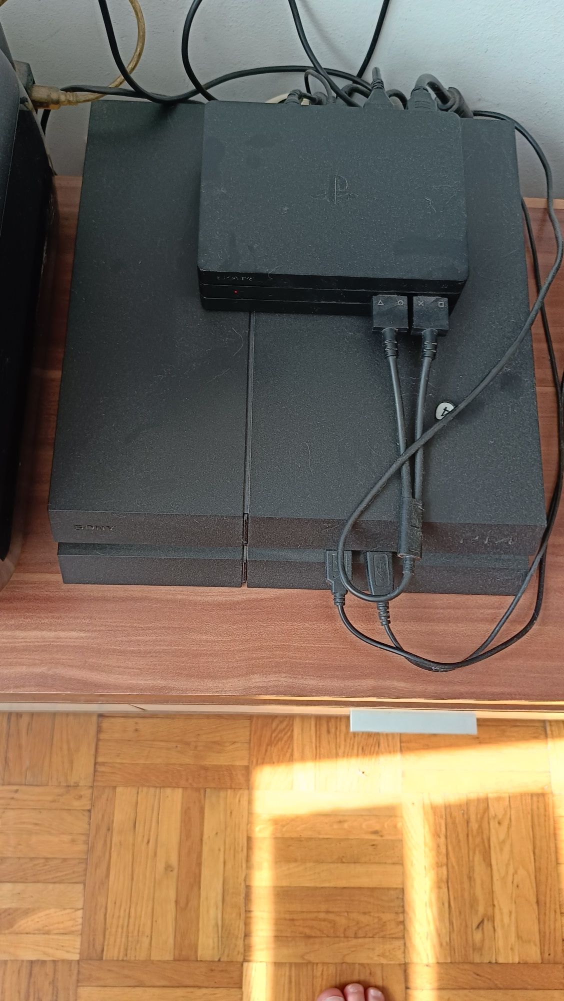 Konsola PS4 + kompletny zestaw Vr