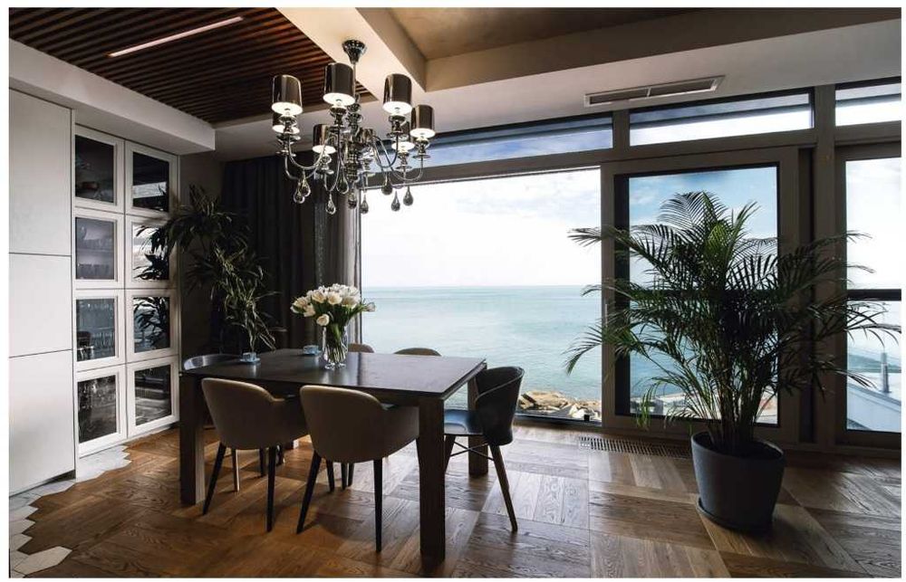 Высокотехнологичный современный дом 1-я линия моря Аркадия