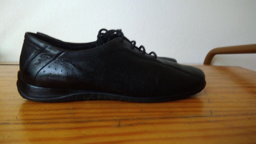 Sapatos ECCO, 38, pele genuína.