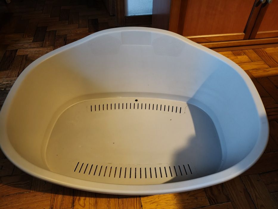 Cama plástica para  cão