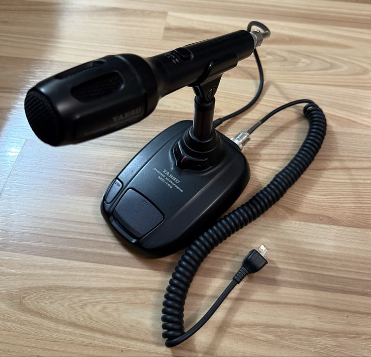 Mikrofon Yaesu MD-100A8X