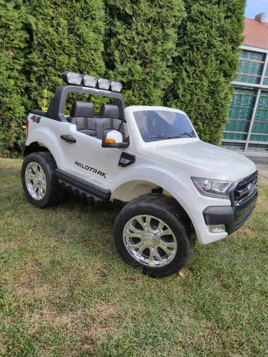 Ford Ranger 4x4 na akumulator dla dzieci
