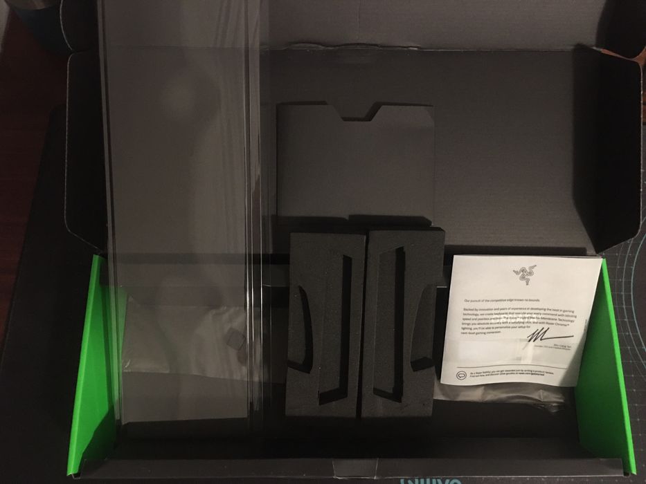 Teclado Razer Ornata V2 (Semi-mecânico-Preto)