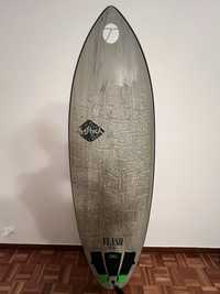 Prancha Surf Softech Flash EG 6’0 + Extras