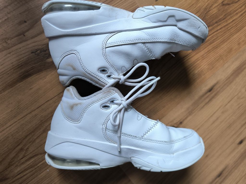Jordan Air Max Aura 3 białe buty EU 35.5 do koszykówki wyższe