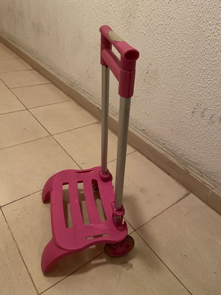 Vendo troley para menina