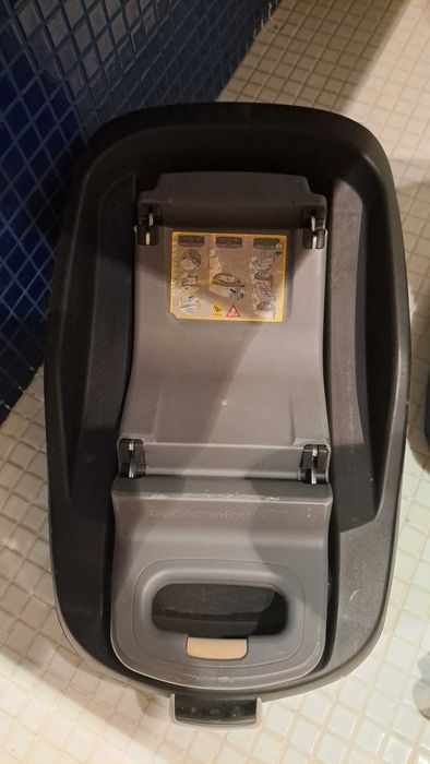Base isofix ...usada mas em bom estado