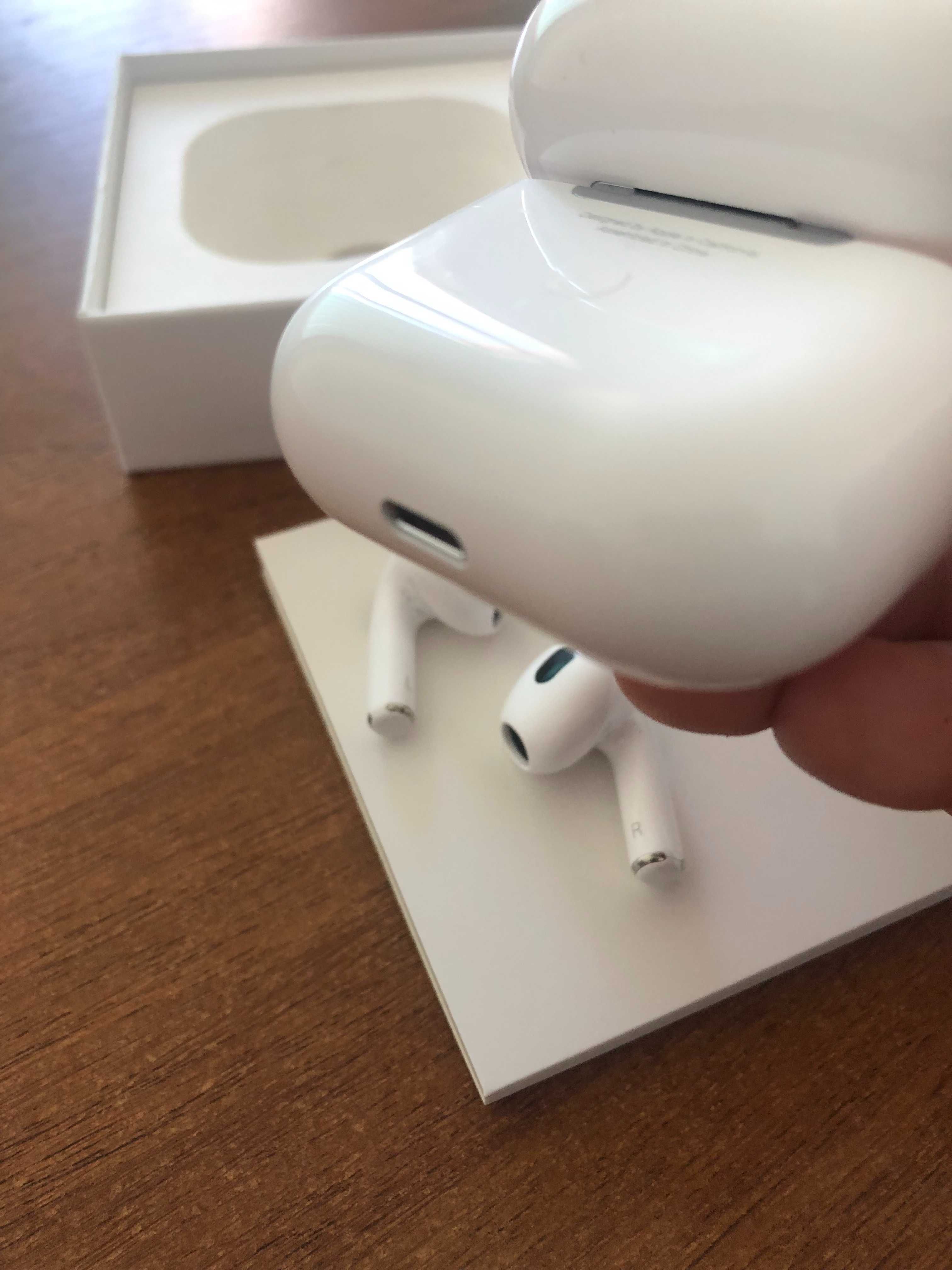 Навушники AirPods 3 + чохол у подарунок ОПТ/Розница/ДРОП