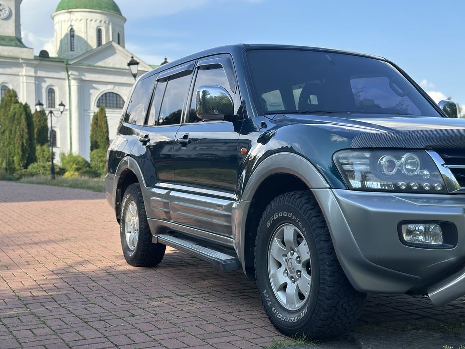 Mitsubishi Pajero Wagon