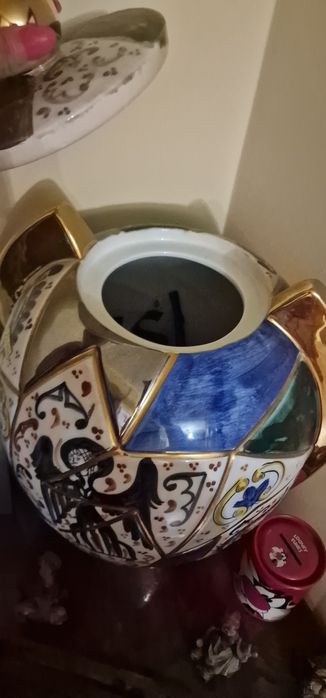 Jarra alta com decoração