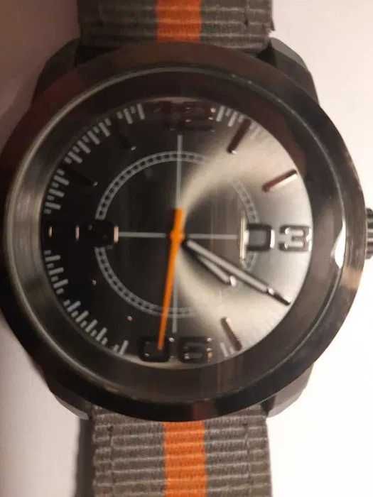 RESERVED PJ408-90X zegarek sportowy