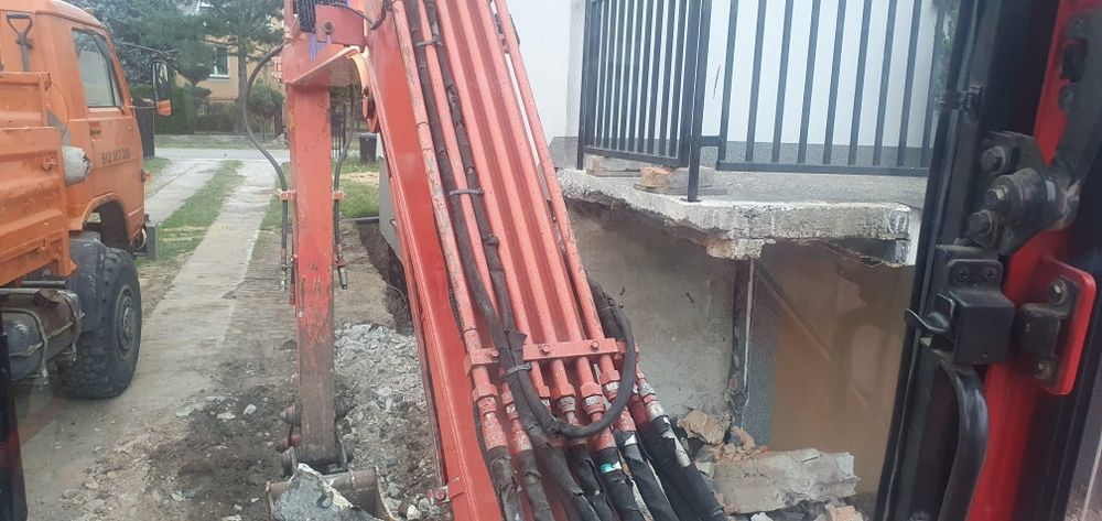 Rozbiórki,  wyburzenia, wykopy