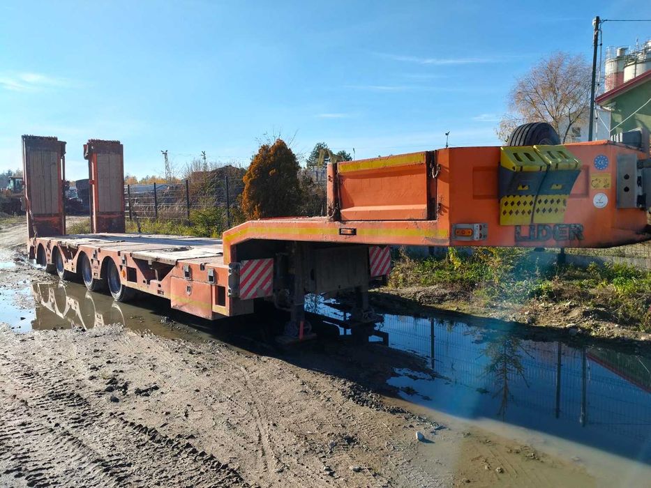 Naczepa niskopodwoziowa 4-osiowa