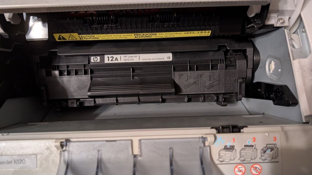 Принтер HP Laserjet 1020