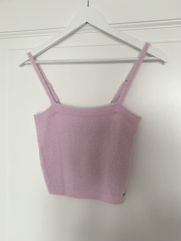 Hollister crop top fuzzy fluffy pink puszysty bluzka na ramiączkach