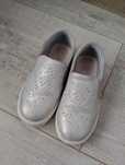 Buty wsuwane dla dziewczynki 30