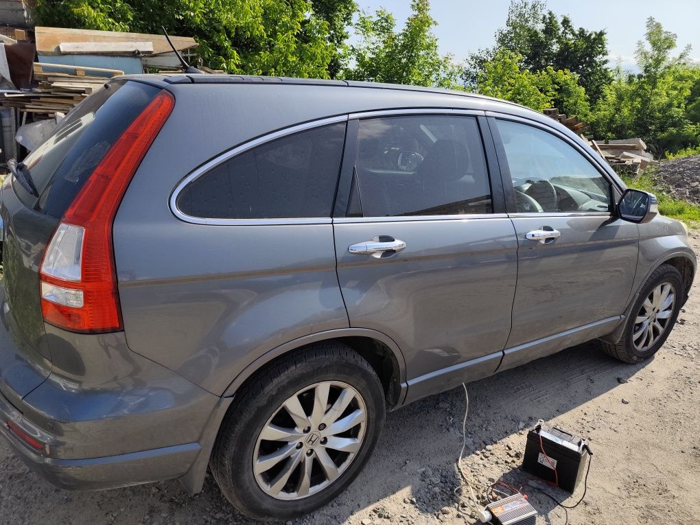 Honda Crv 3 разбор  на гайки Хонда црв