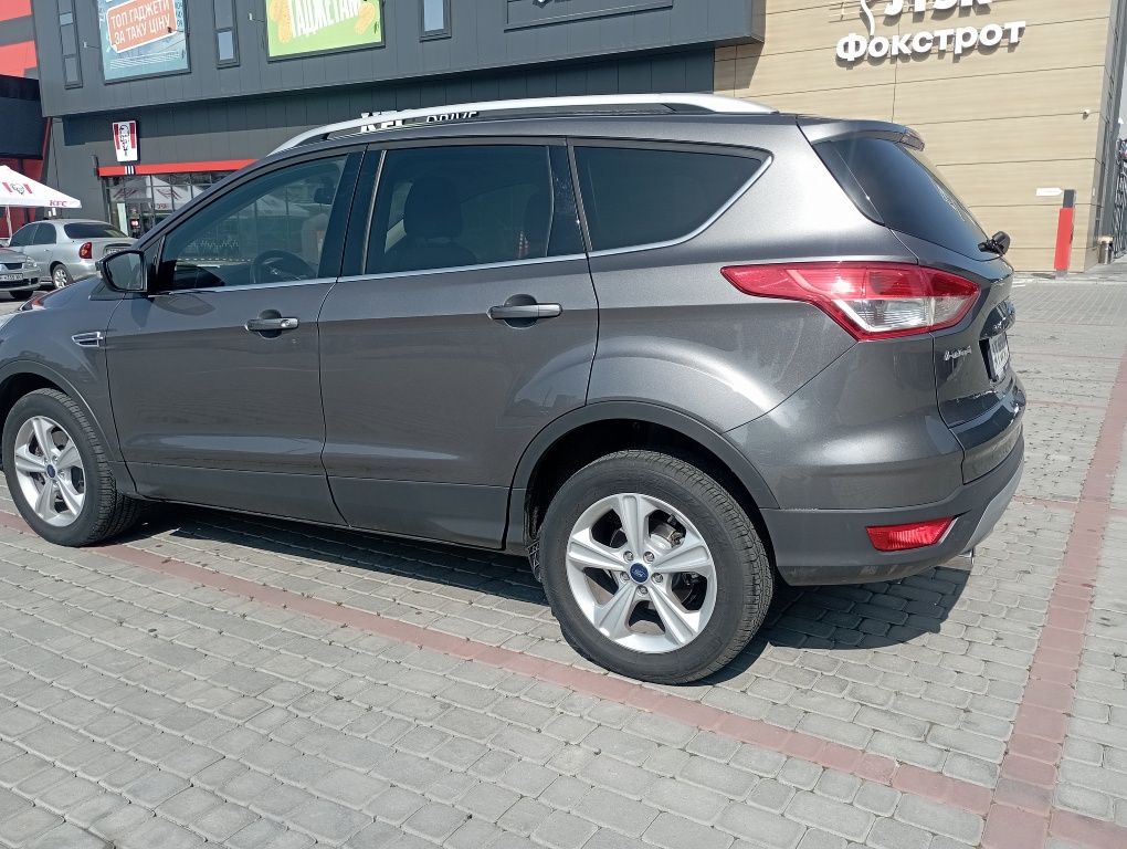 ТЕРМІНОВО Ford Kuga 19.06.2014 офіційна 2 л дизель автомат, 112 тис.км