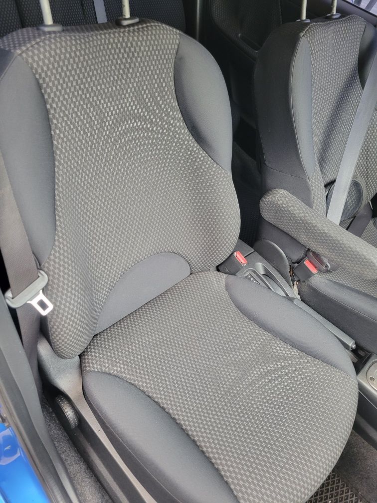Nissan  note 1,6 automatic