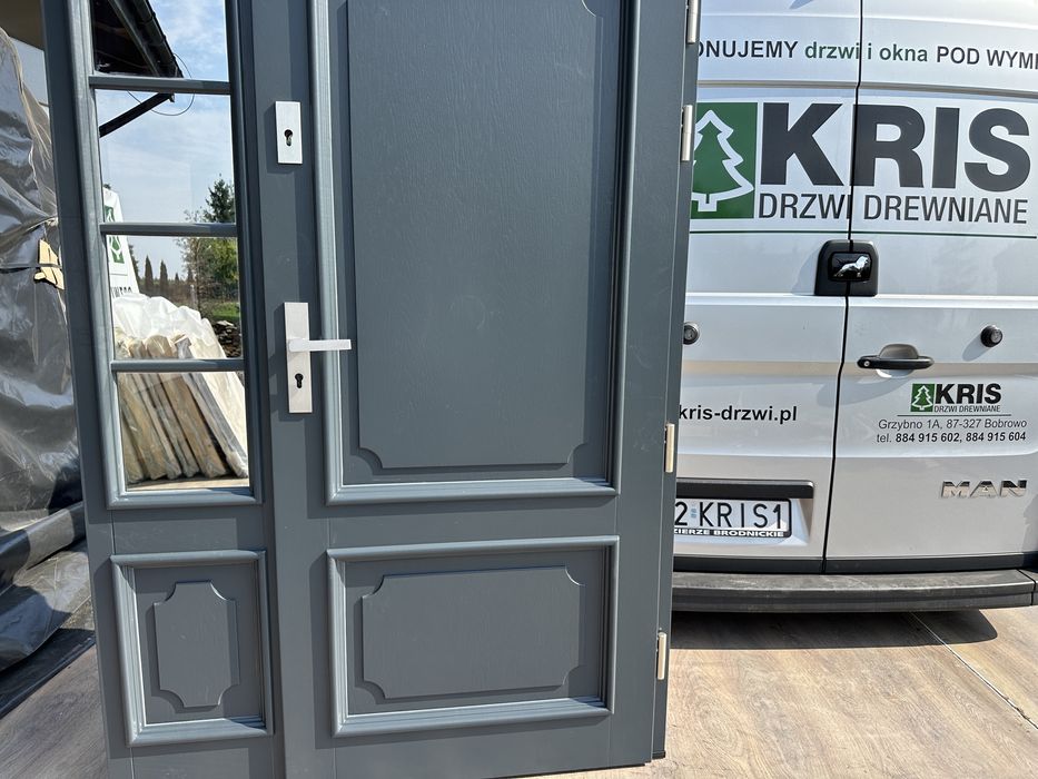 Drzwi zewnętrzne drewniane z doświetlem Cała Polska Na Wymiar