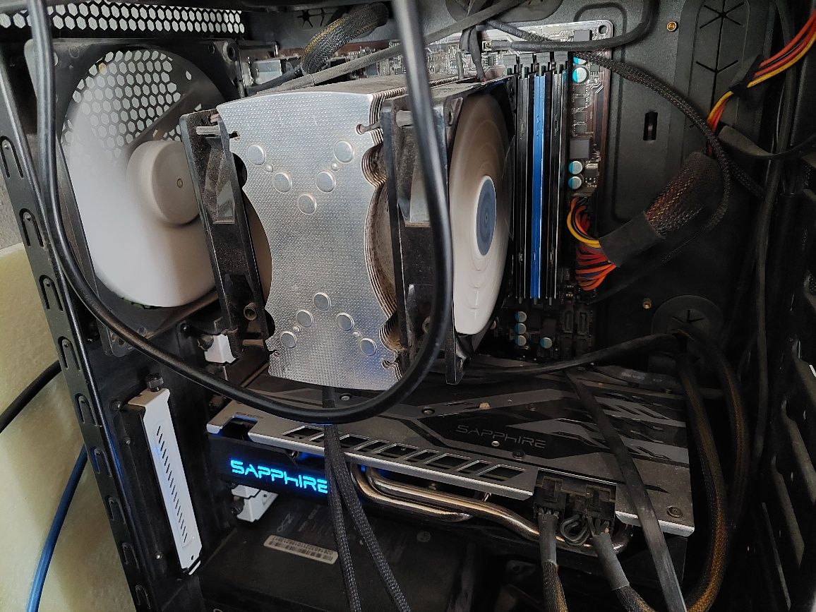 Komputer stacjonarny AMD FX obudowa fractal design define r4