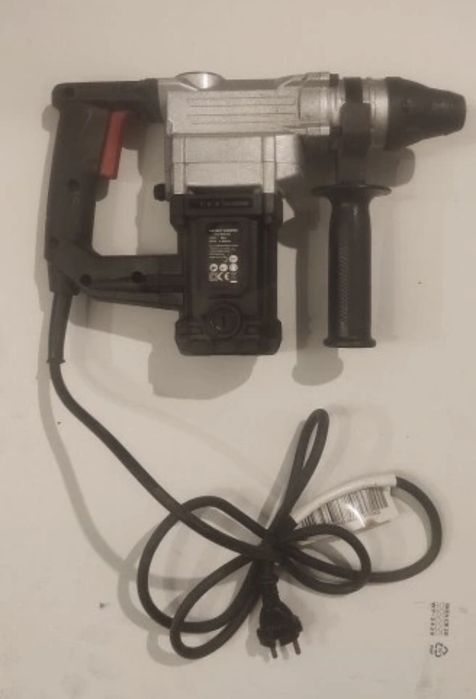 Młotowiertarka - młot udarowo-obrotowy SDS+ 800 W, 900obr/min.