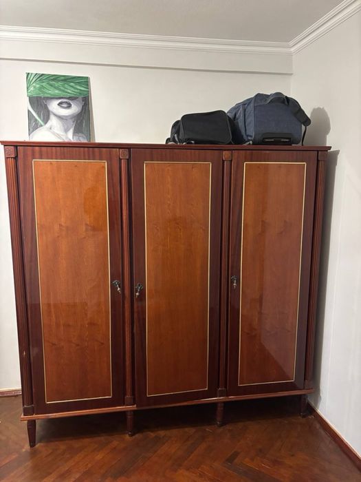 Безкоштовно шафа.