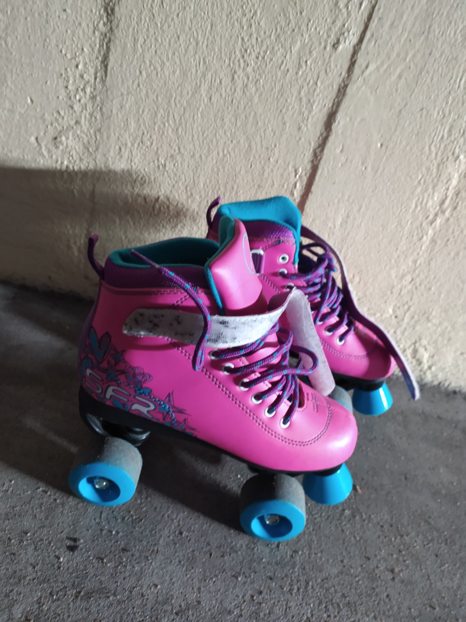 Patins rodas emparelhadas