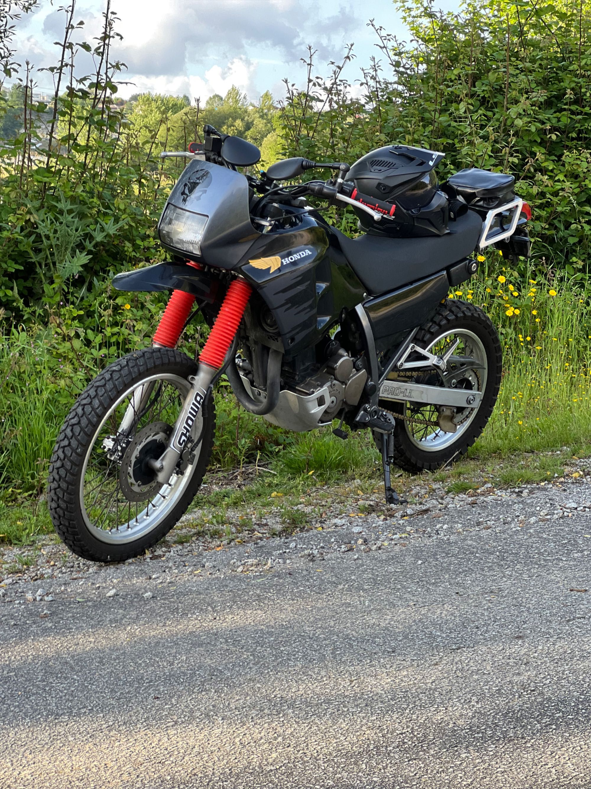 Honda nx 250 dominator