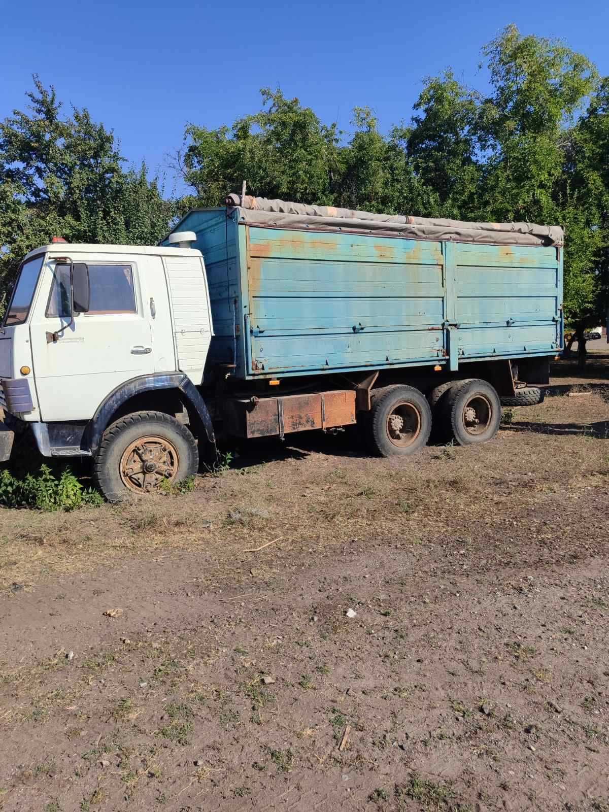 Камаз 5320 з причепом