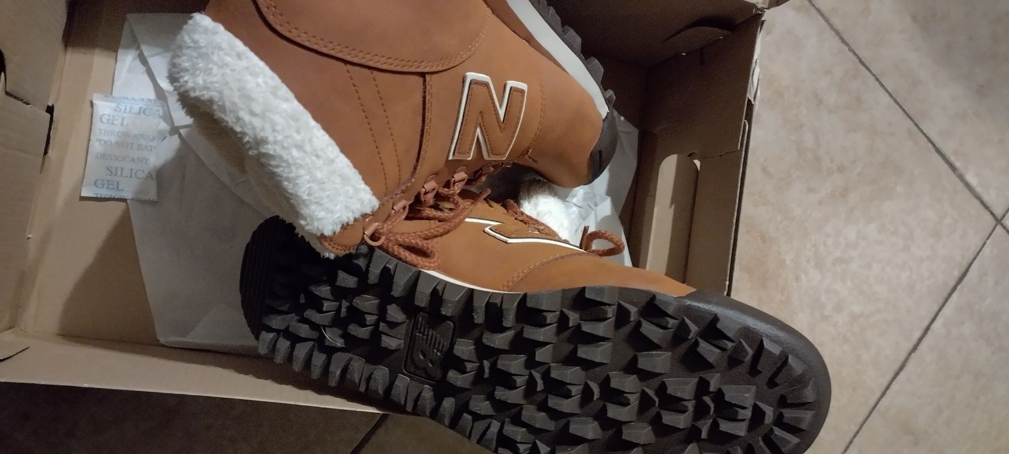 New Balance 701 Fur