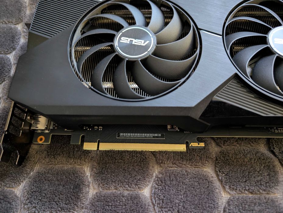 Відеокарта Asus Dual GeForce RTX 3060Ti без нюансів