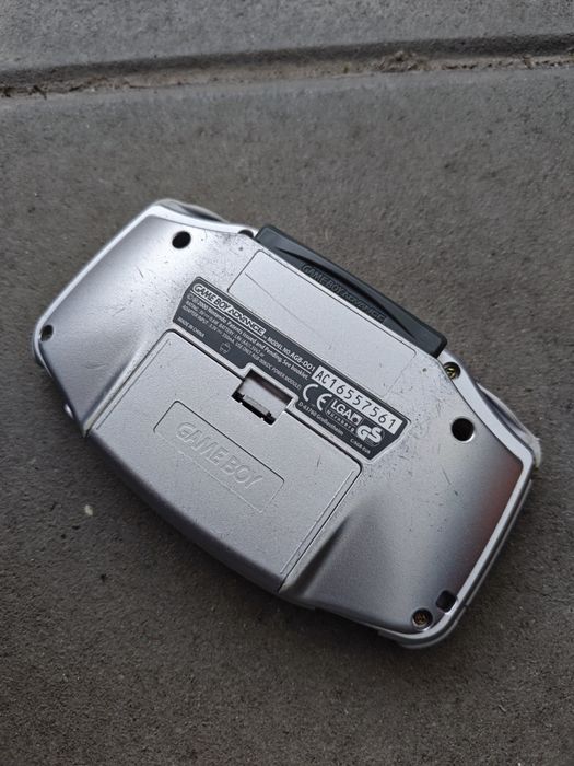 Gameboy advance silver